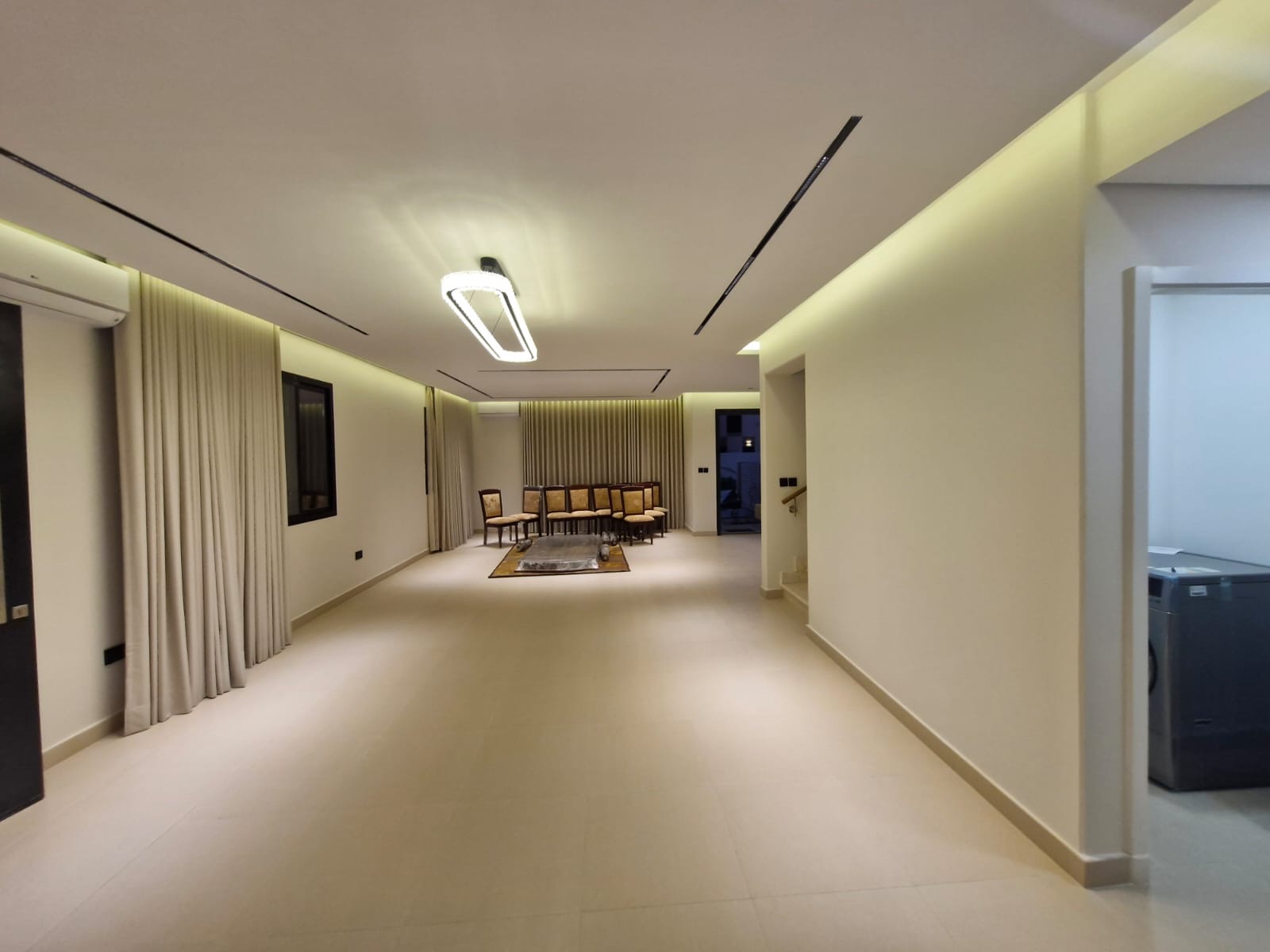 🏡 Luxury Villa in Sedra – Roshn  ✨ 300 m² Modern Villa | Elegance Meets Functionality 🛋️ Semi-Furnished | Smart Living